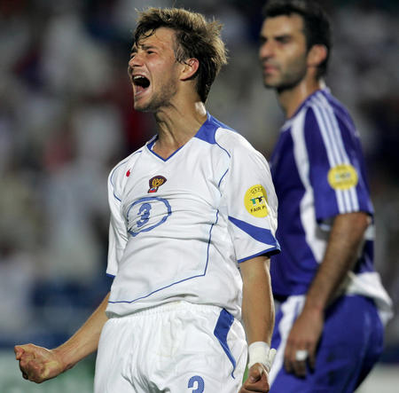 俄罗斯运动员创造历史，勇夺金牌