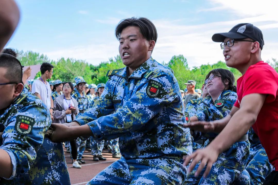 战火焚身！瑞典选手一鼓作气，全力以赴登顶桂冠的简单介绍