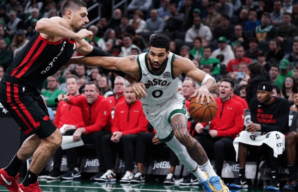 公牛击败热火,拉文砍下40分 公牛击败热火,拉文砍下40分