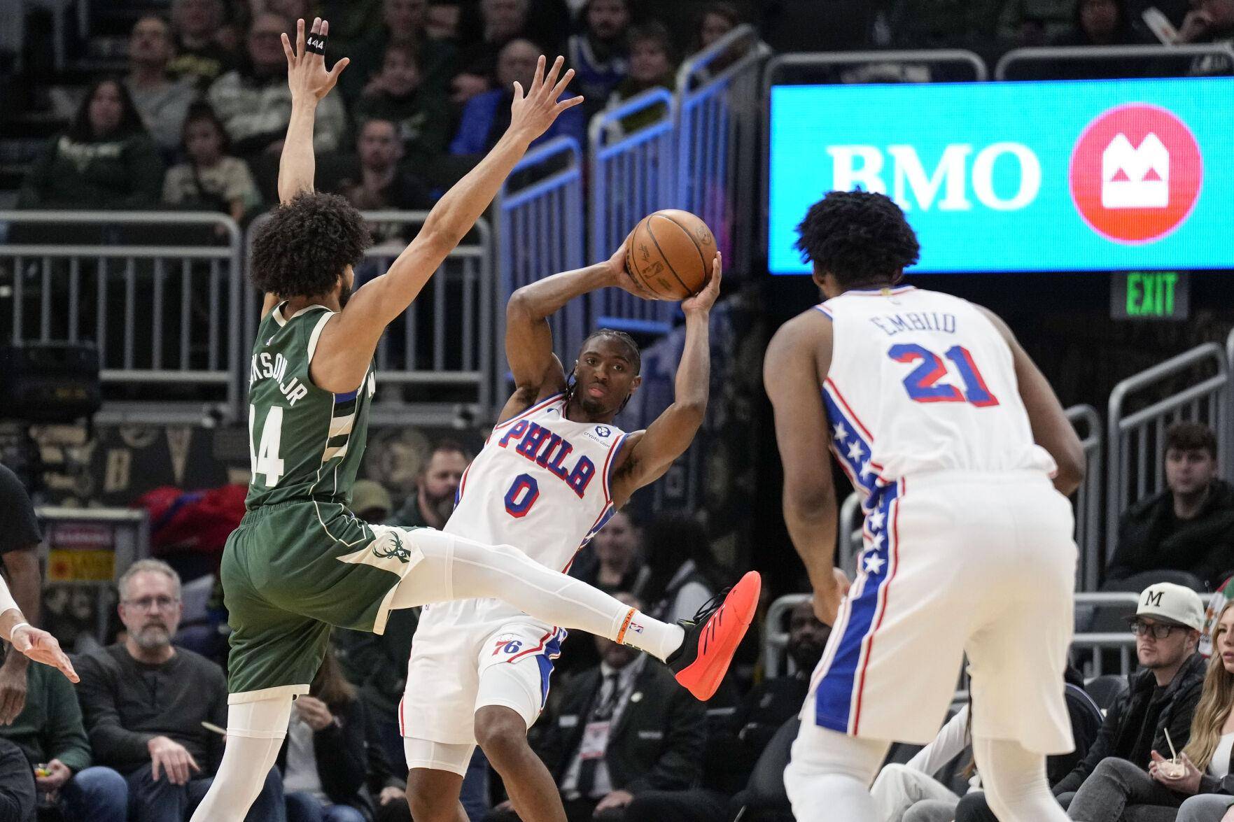 76人队夺得三连胜，逼近东部前四