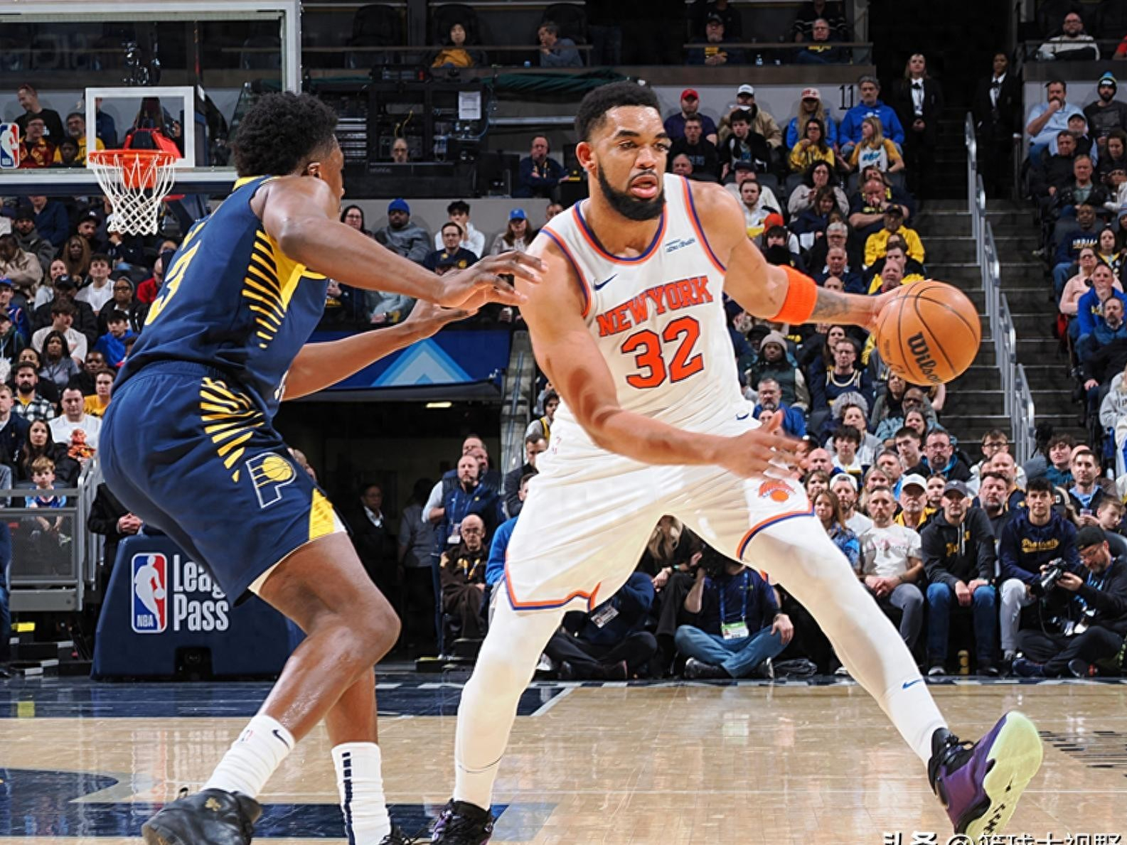 尼克斯队客场战胜步行者，取得胜利