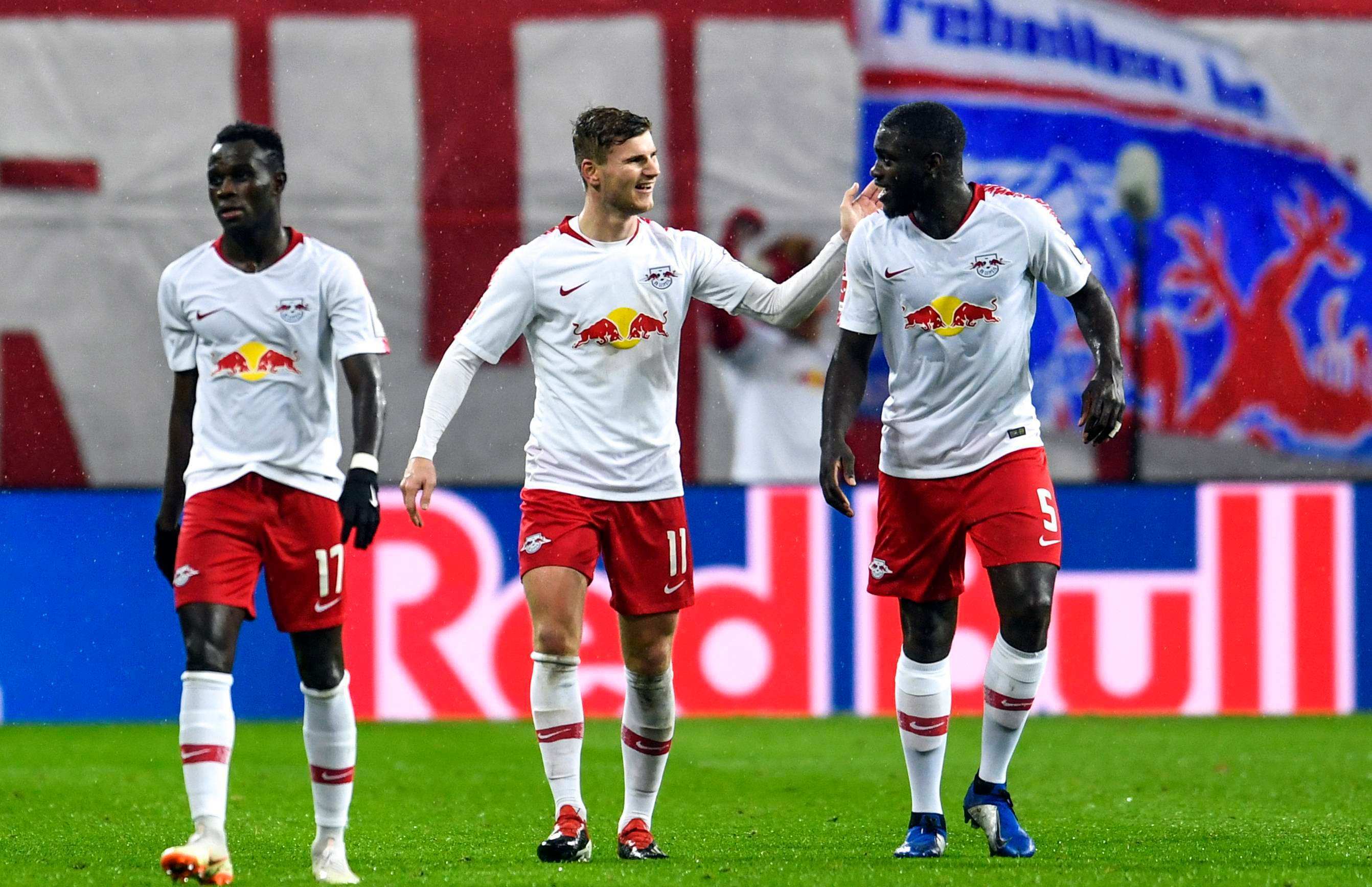 美因茨在比赛中击败对手拿下胜利 美因茨在比赛中击败对手拿下胜利