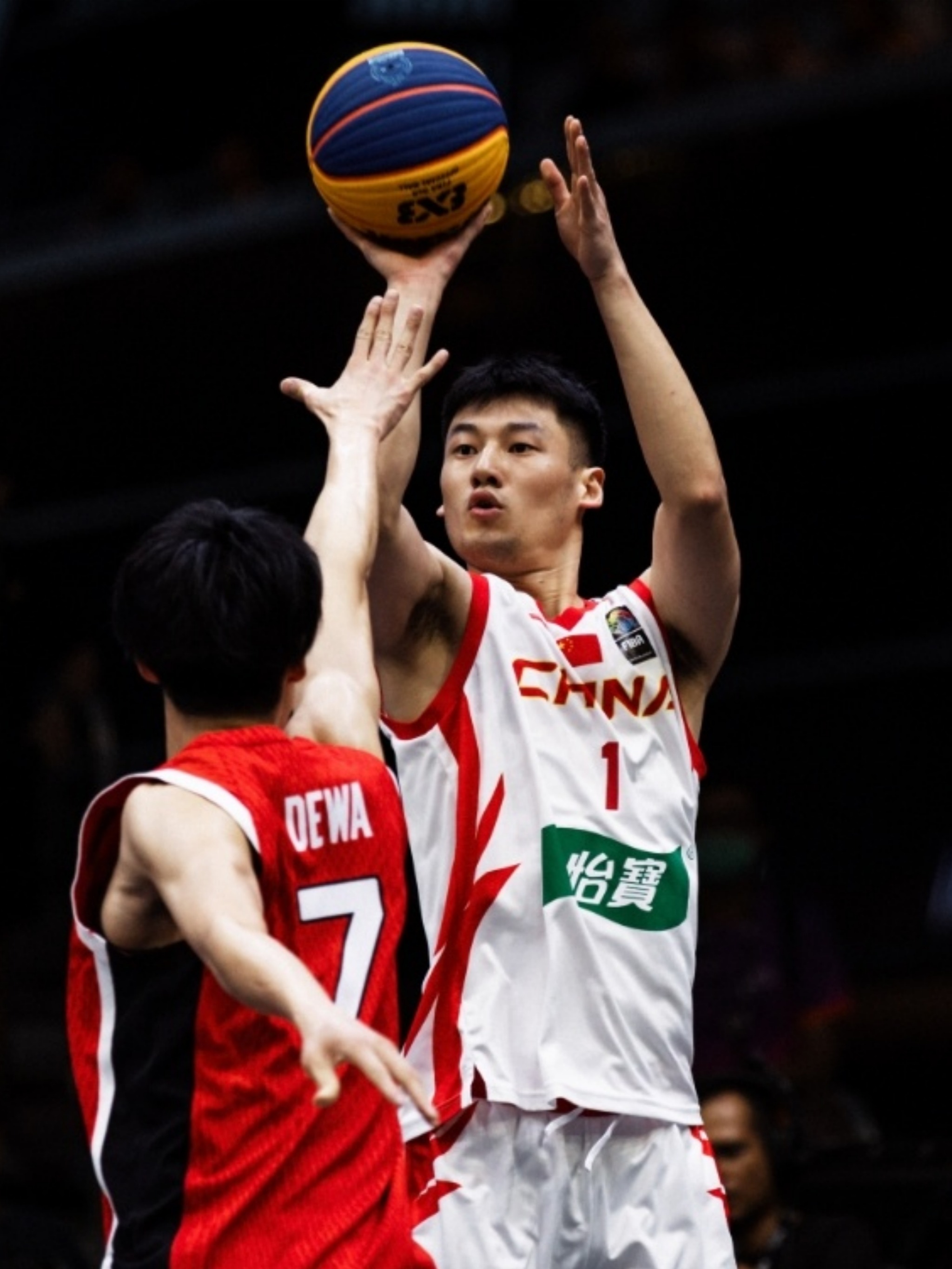 贵州男篮卓越表现,轻松战胜对手 贵州男篮卓越表现,轻松战胜对手