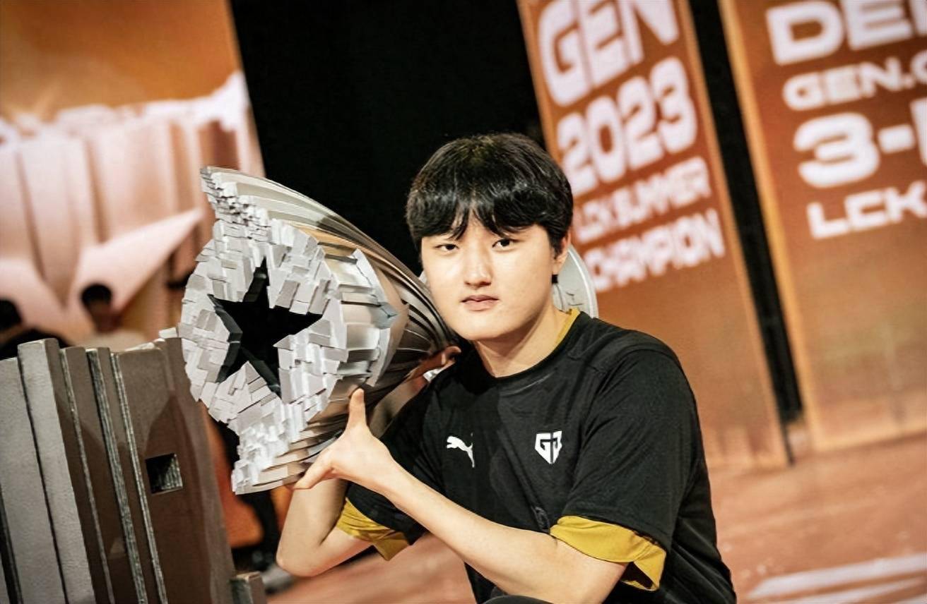 关于GEN强势T1,Hanssama完成帽子戏法的信息 关于GEN强势T1,Hanssama完成帽子戏法的信息