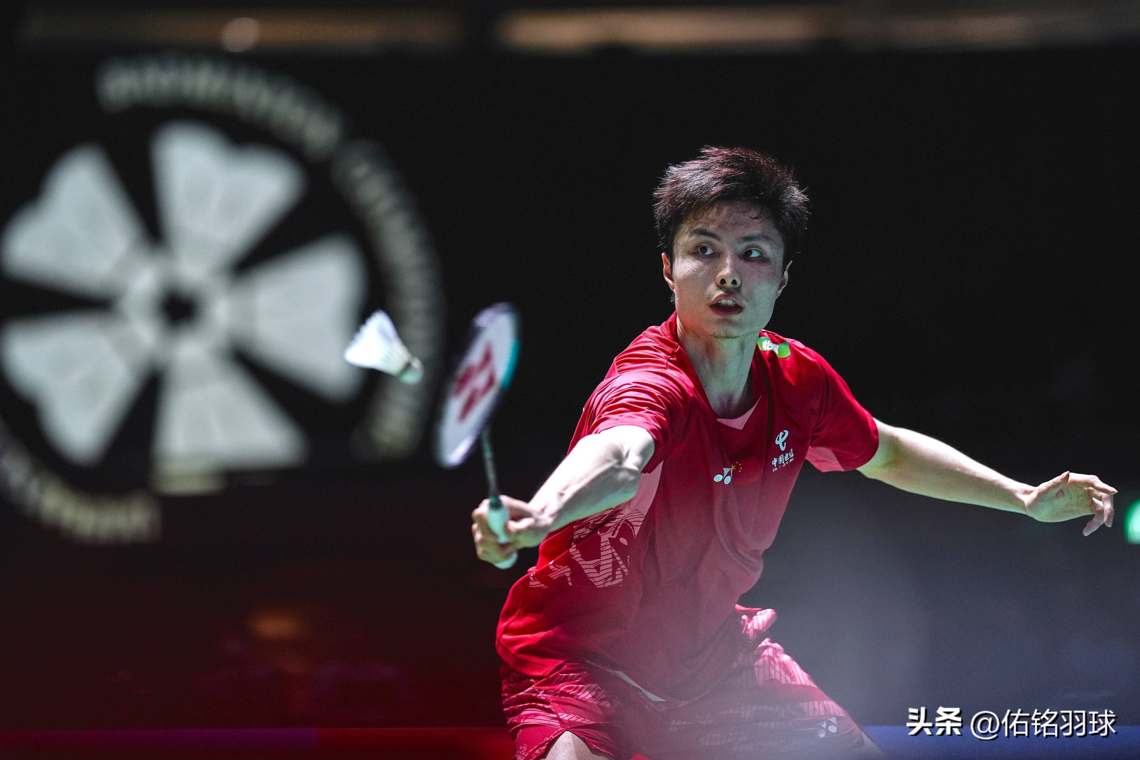 日本队横扫泰国队,石宇奇点燃赛场 日本队横扫泰国队,石宇奇点燃赛场