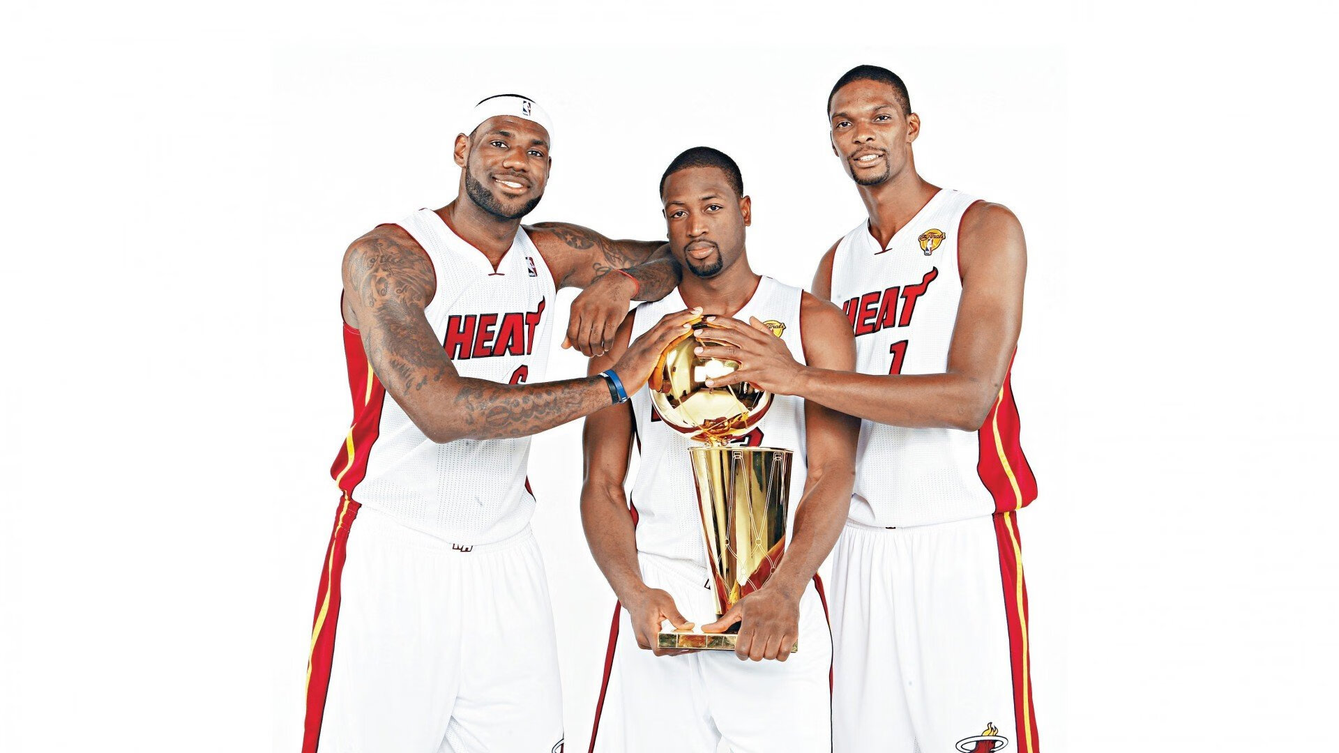 开云APP-银箭无情，王者归来，汉密尔顿携梅赛德斯上演赛道降维打击